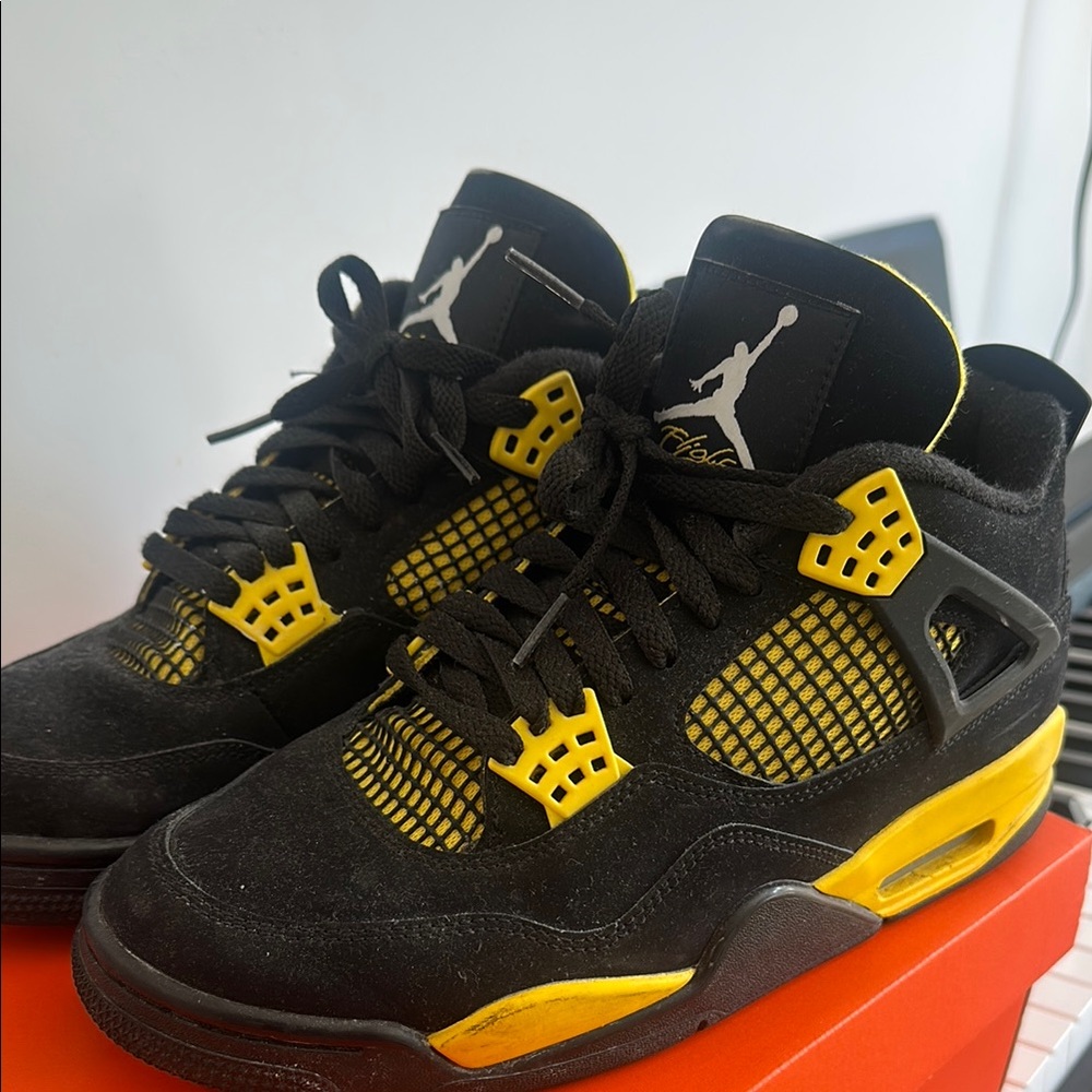 Nike Air Jordan 4 Retro Shoes Thunder Black Yellow Men'💛🖤💛🖤 👟🔥🔥🔥